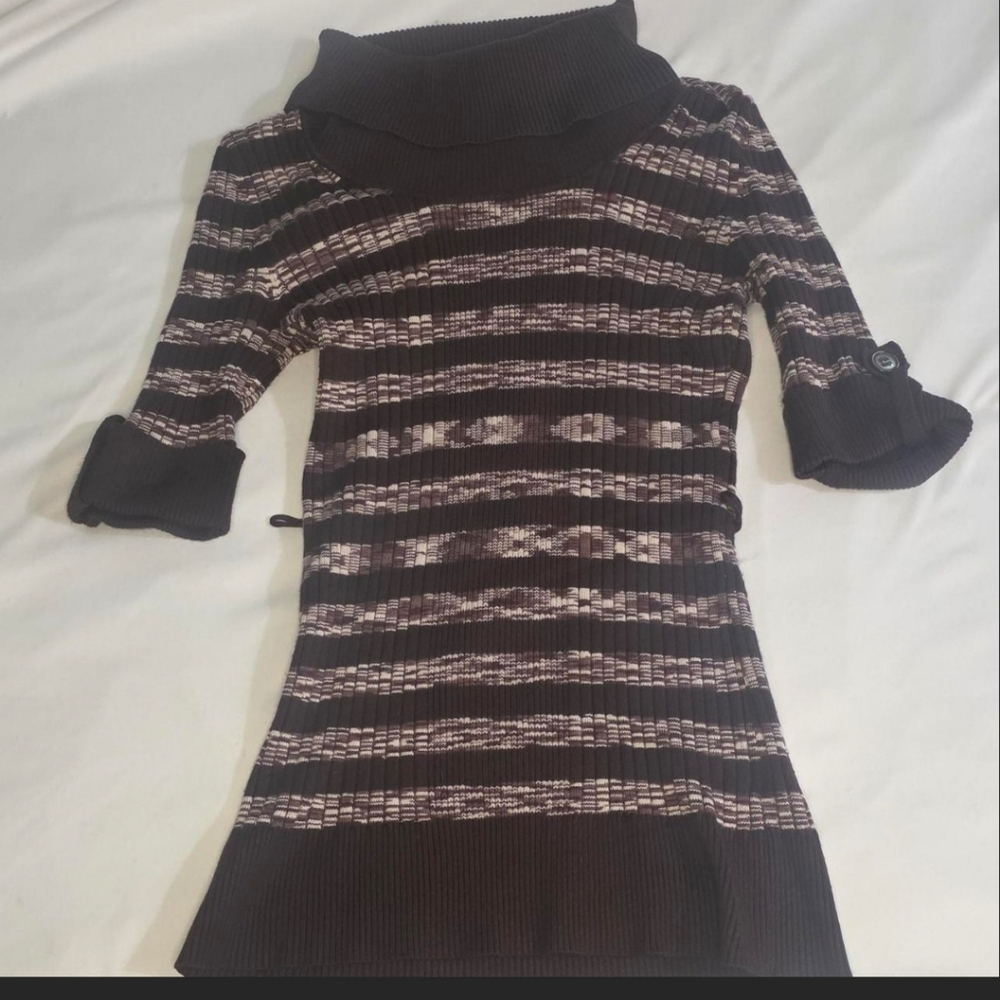 Carolyn Taylor Off-Shoulder Sweater - Black and Brown Stripes